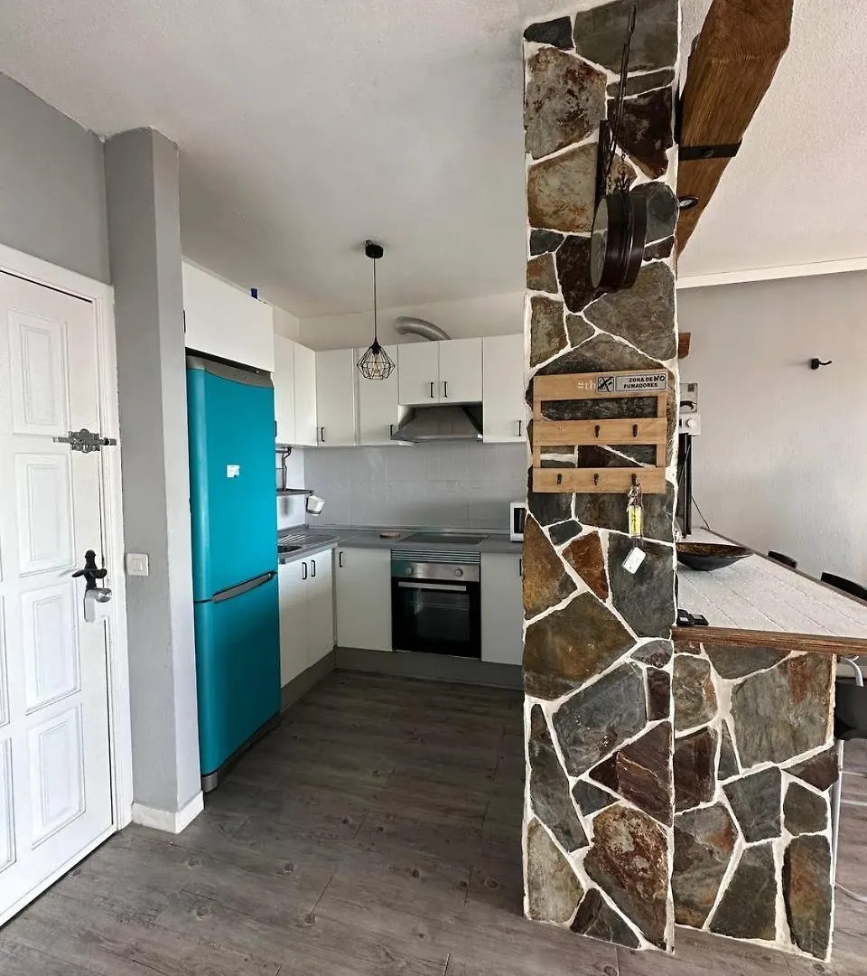 Apto Increible, Acogedor, Luminoso De Ambiente Muy Relajante Con Excelentes Vistas Y Servicios/ Amazing Apt With Sunset Lovely Views Costa Adeje Daire